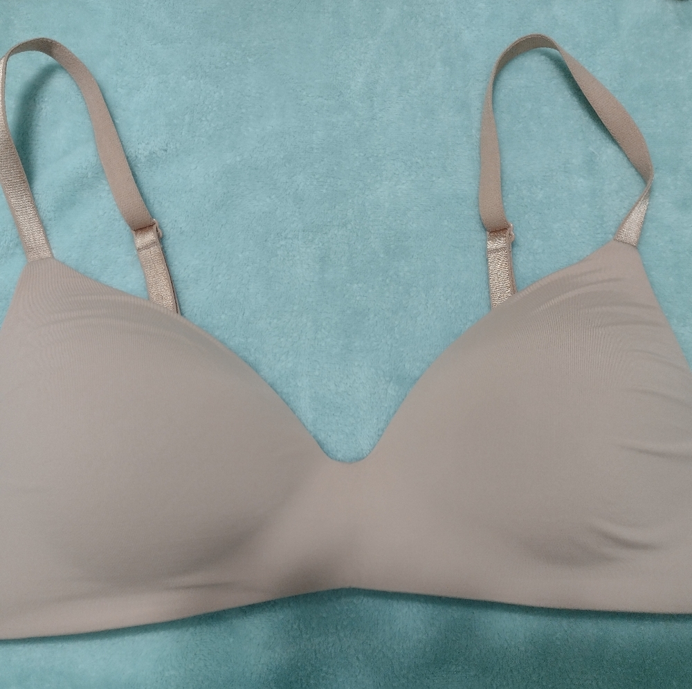 Victoria's Secret 36C bra